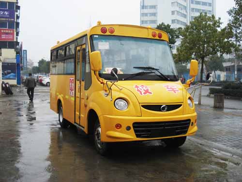 嘟嘟校車 嘟嘟校車