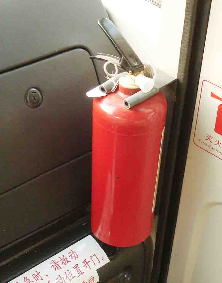 五菱校車滅火器 五菱校車滅火器