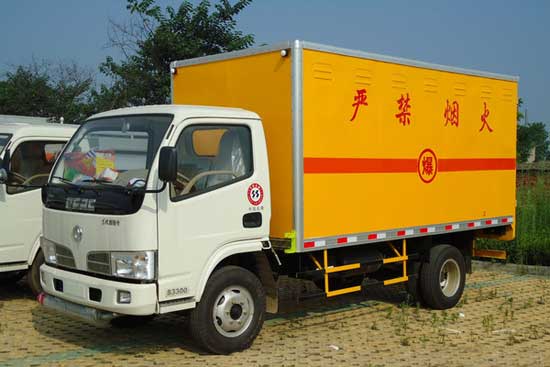 爆破器材運輸車